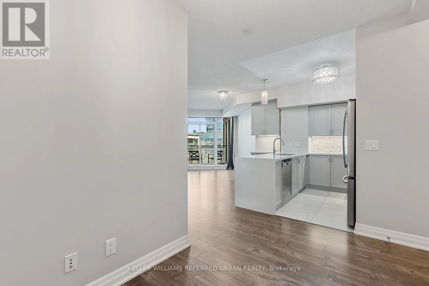 409 - 2121 LAKE SHORE BOULEVARD W