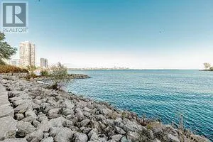 409 - 2121 LAKE SHORE BOULEVARD W