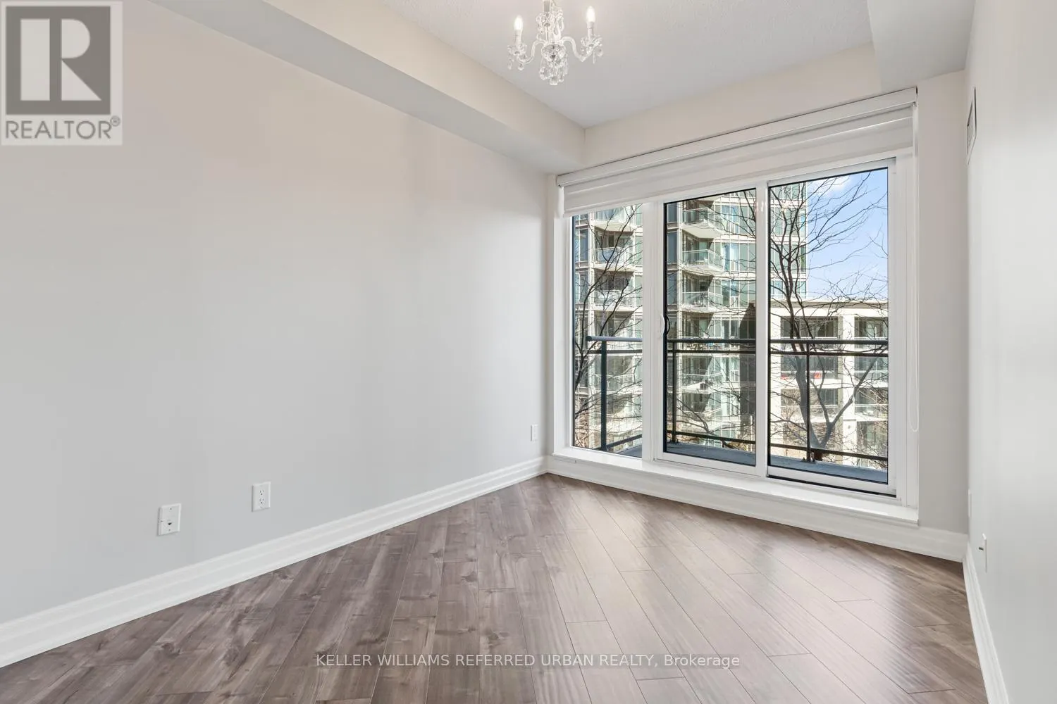 409 - 2121 LAKE SHORE BOULEVARD W