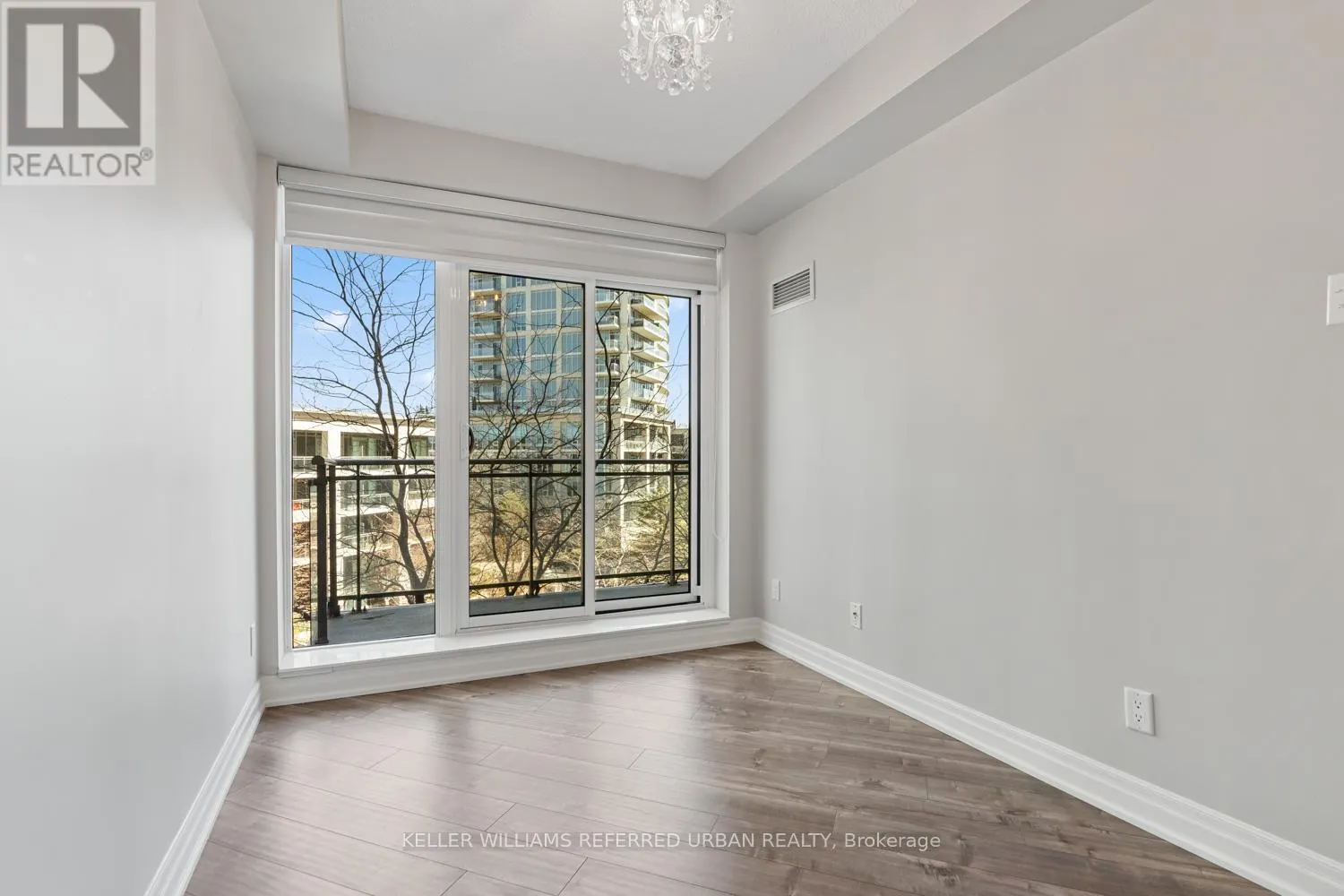 409 - 2121 LAKE SHORE BOULEVARD W