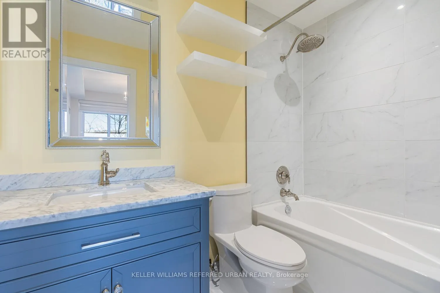 409 - 2121 LAKE SHORE BOULEVARD W