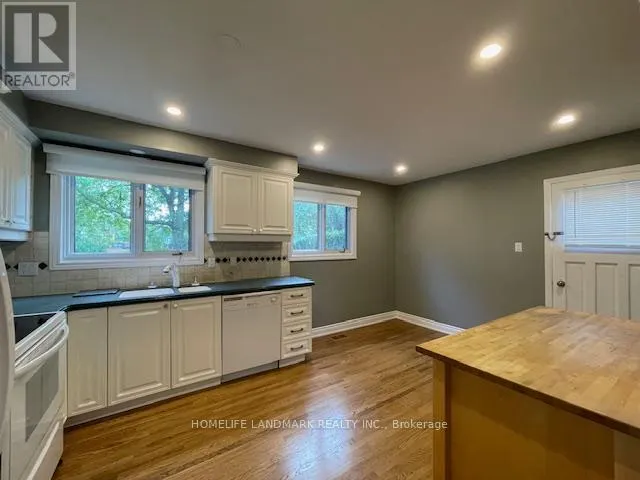 2086 THORNLEA DRIVE