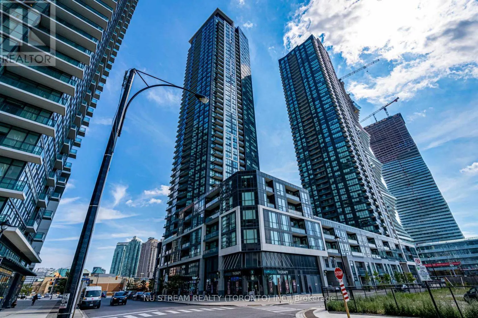 3508 - 510 CURRAN PLACE