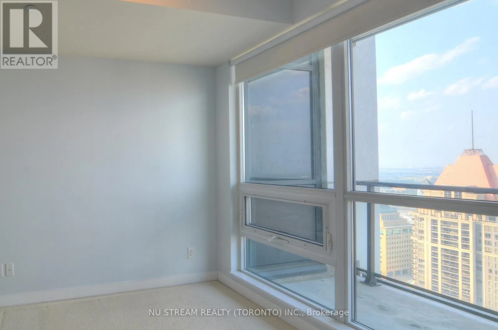 3508 - 510 CURRAN PLACE