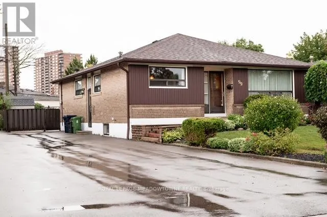 99 SILVERSTONE DRIVE