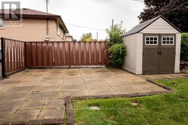 99 SILVERSTONE DRIVE