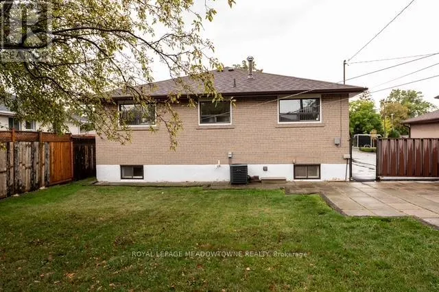 99 SILVERSTONE DRIVE