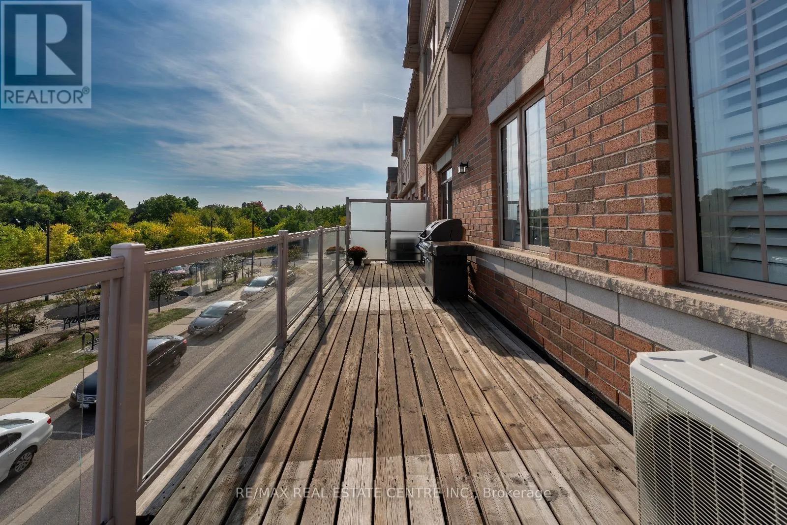 18 - 180 HOWDEN BOULEVARD