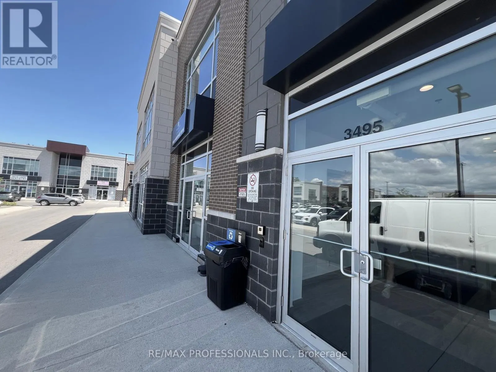 209 ( OFFICE ROOM 2 ) - 3495 REBECCA STREET