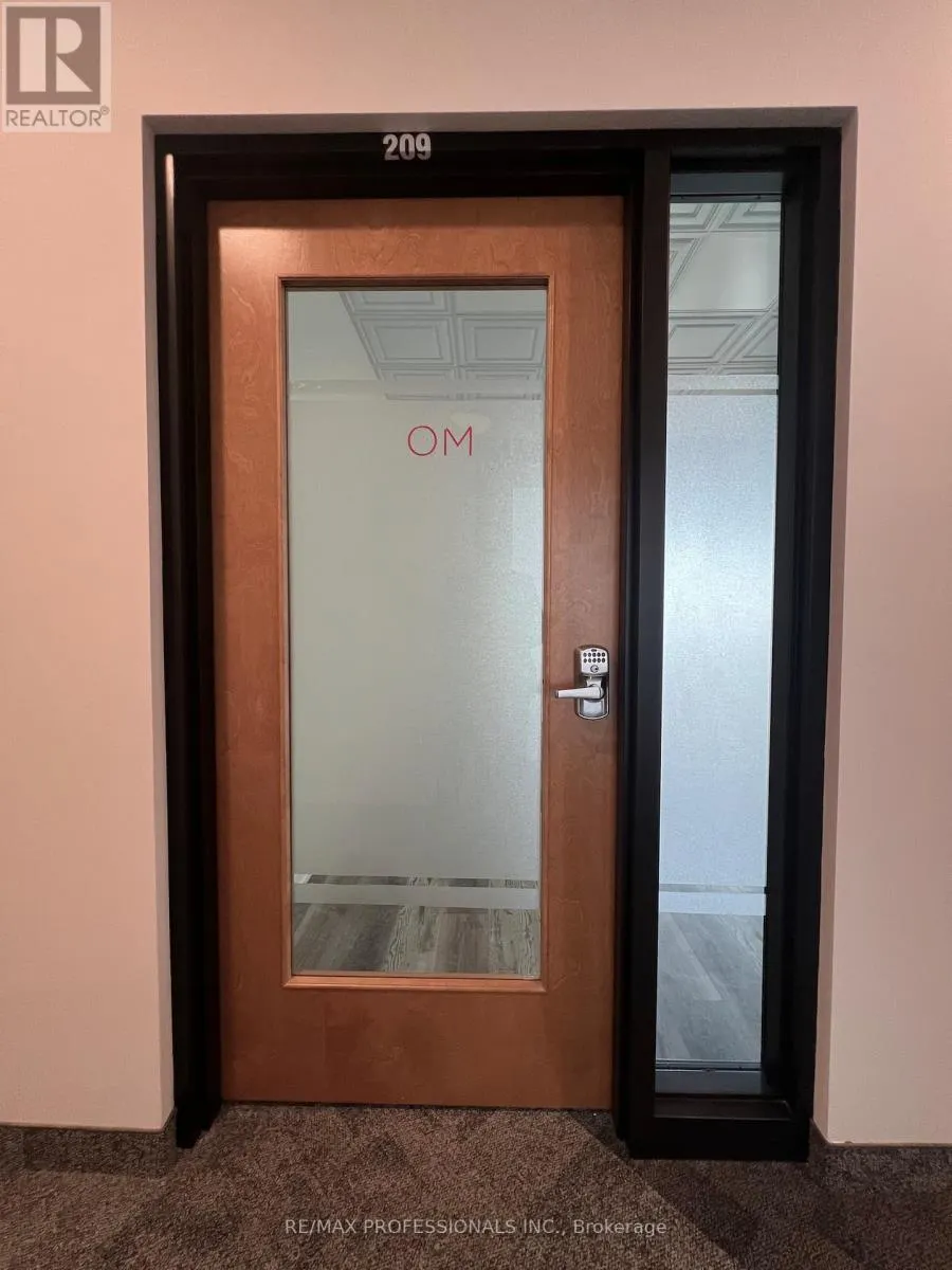 209 ( OFFICE ROOM 2 ) - 3495 REBECCA STREET