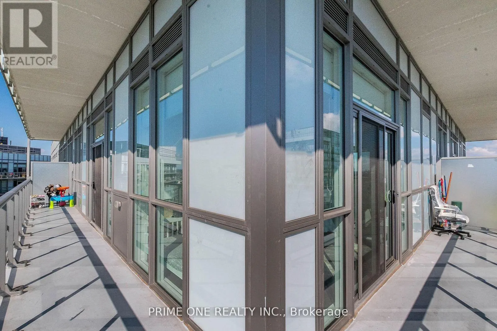 PH 04 - 4699 GLEN ERIN DRIVE