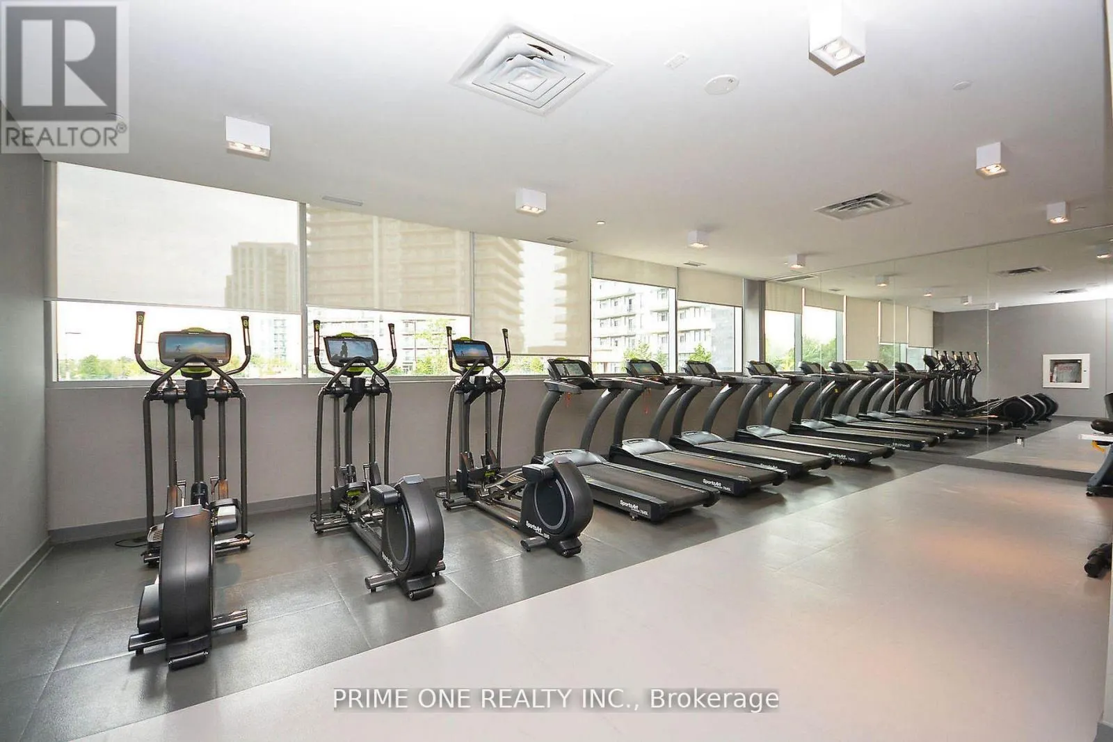 PH 04 - 4699 GLEN ERIN DRIVE