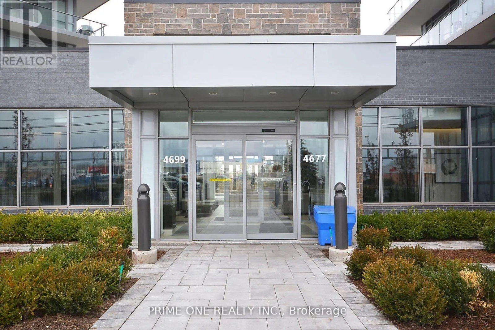 PH 04 - 4699 GLEN ERIN DRIVE