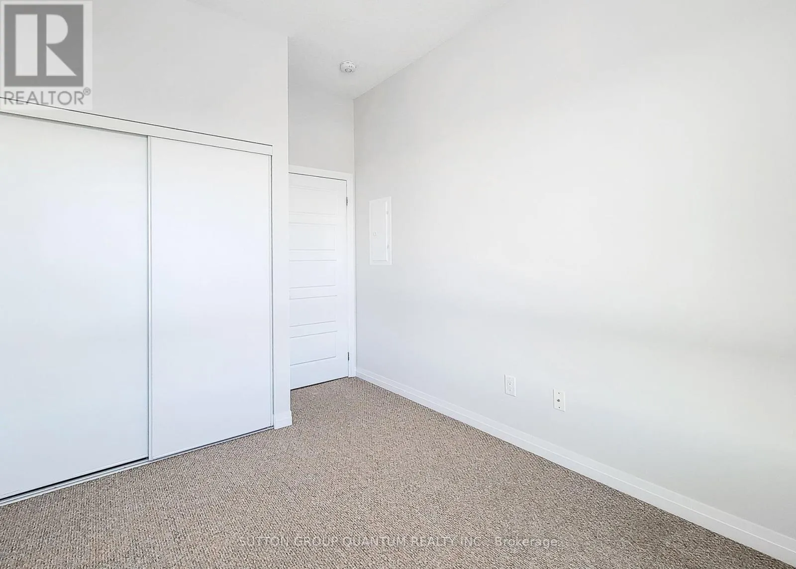 206 - 1206 MAIN STREET E
