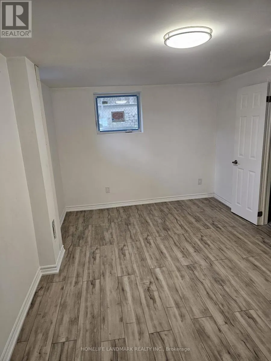 165 ELLWOOD DRIVE W