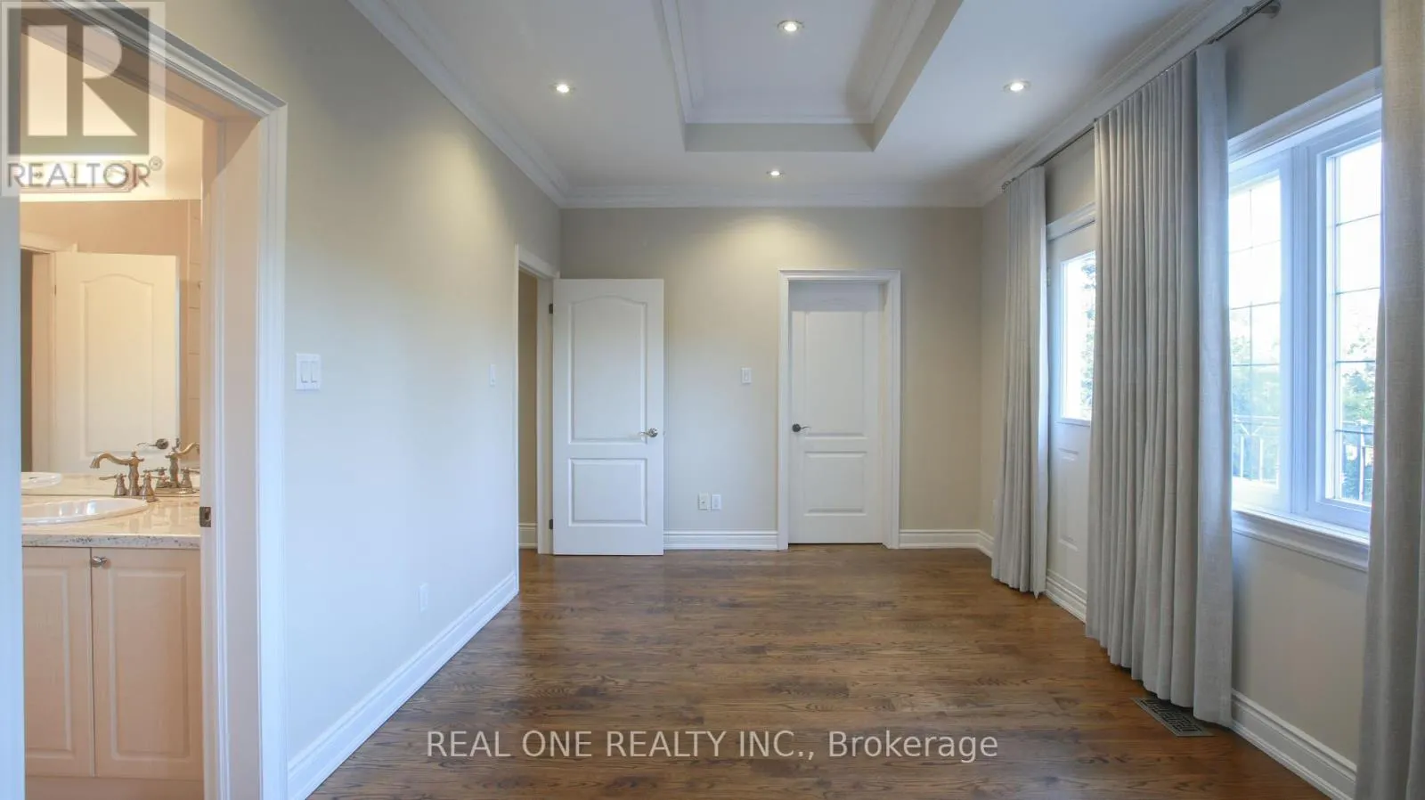 38 STONEGATE ROAD