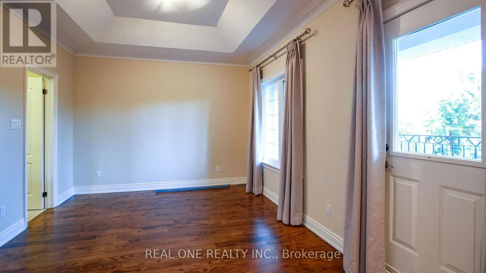 38 STONEGATE ROAD