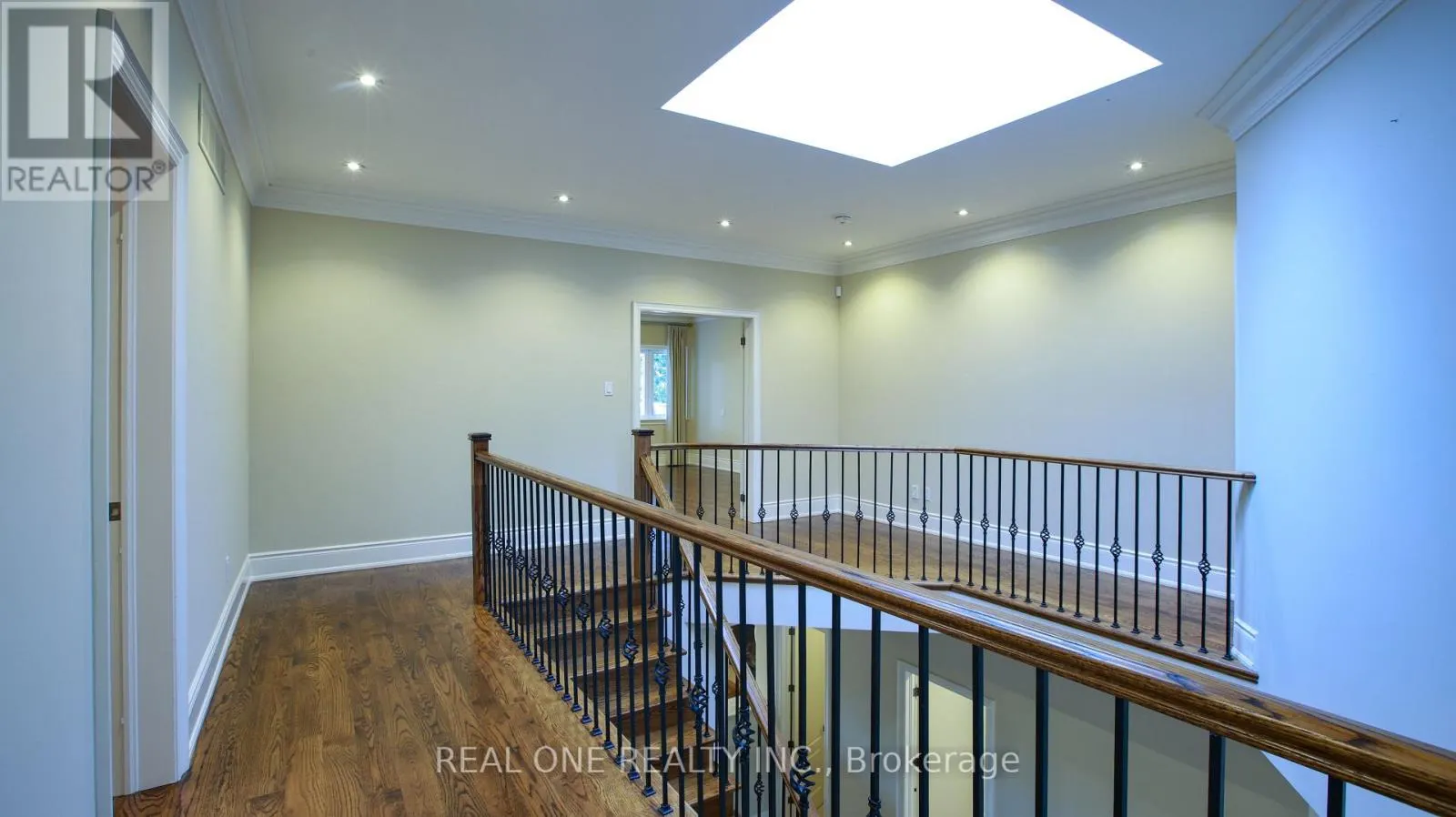 38 STONEGATE ROAD
