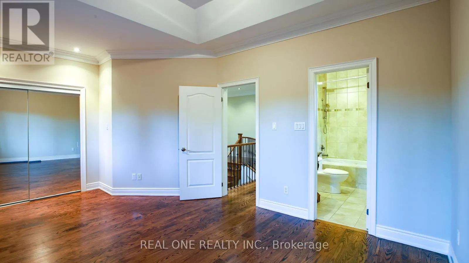 38 STONEGATE ROAD