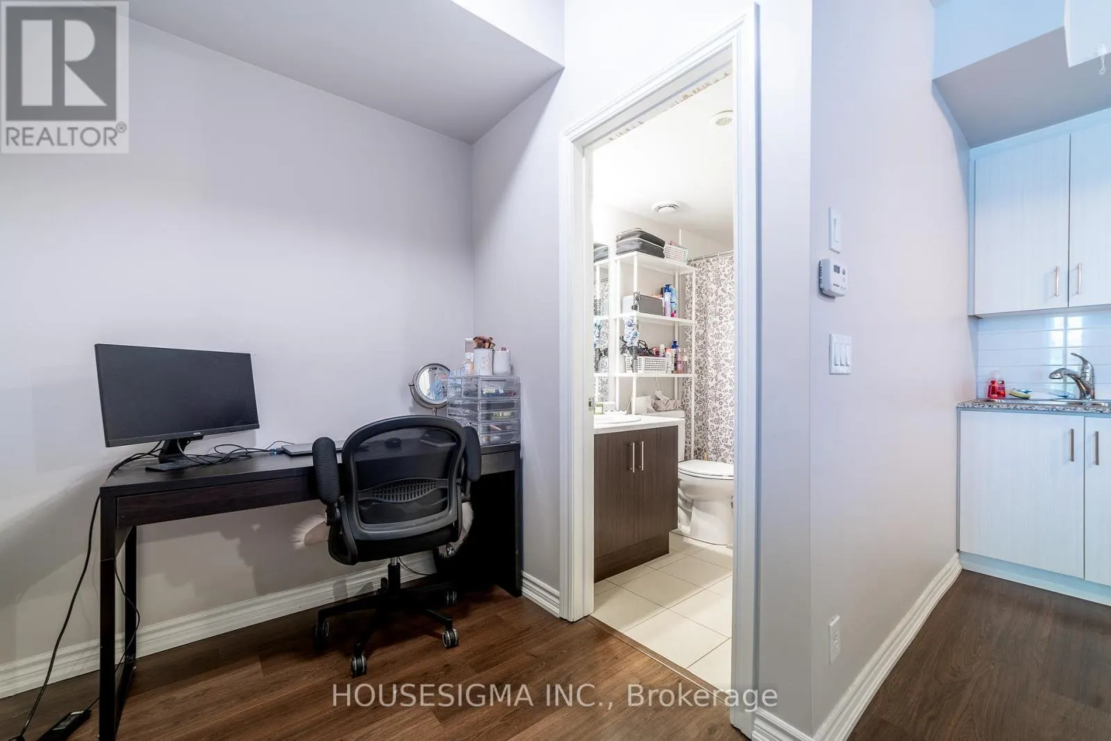 23 - 140 LONG BRANCH AVENUE