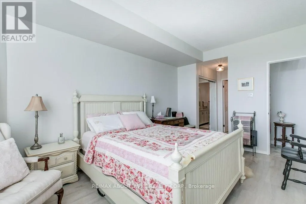 519 - 2511 LAKESHORE ROAD W