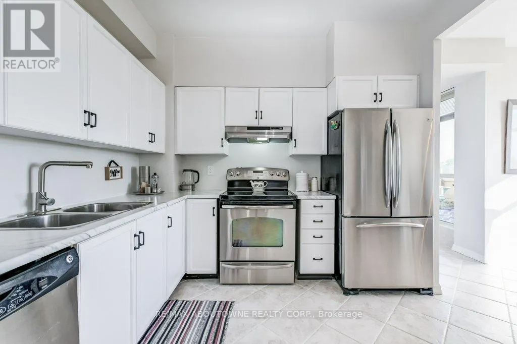 519 - 2511 LAKESHORE ROAD W