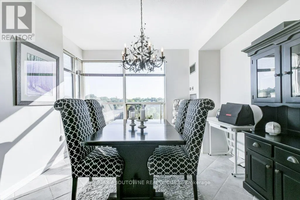 519 - 2511 LAKESHORE ROAD W