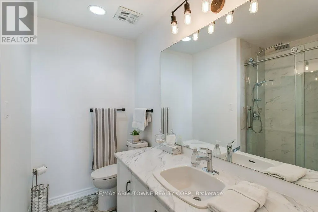 519 - 2511 LAKESHORE ROAD W