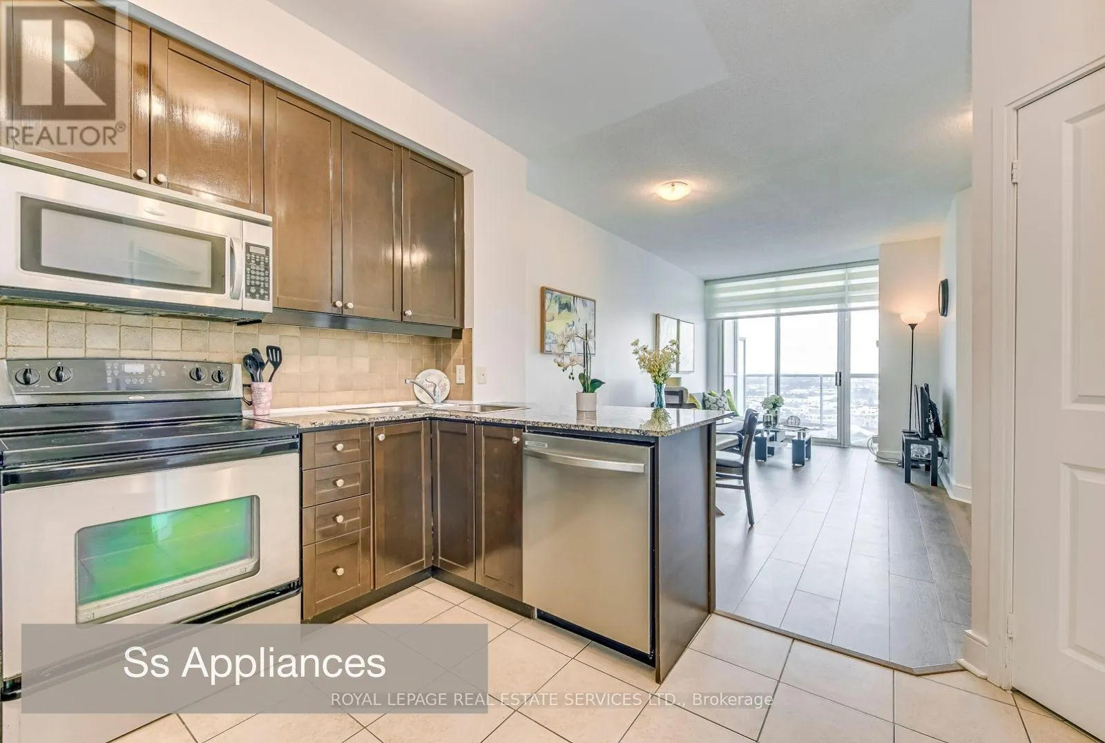 1302 - 80 ABSOLUTE AVENUE