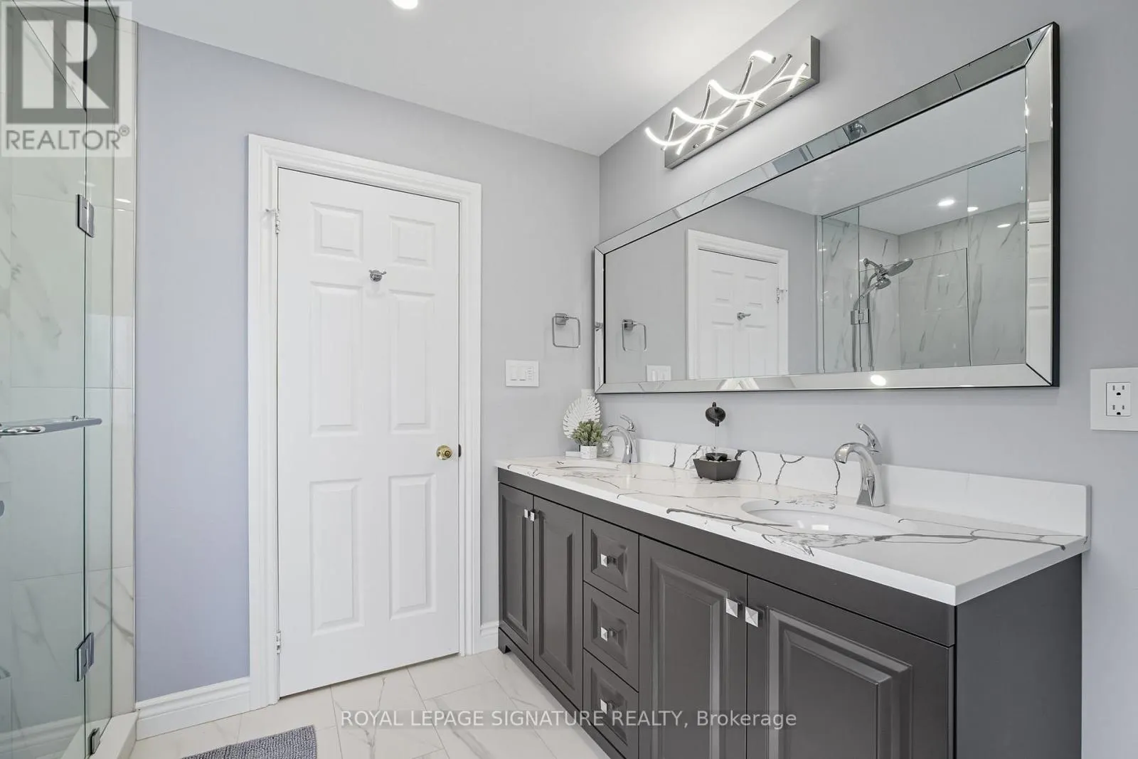 2105 NEWELL CRESCENT