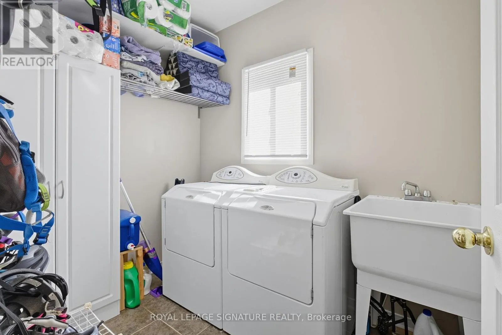 2105 NEWELL CRESCENT