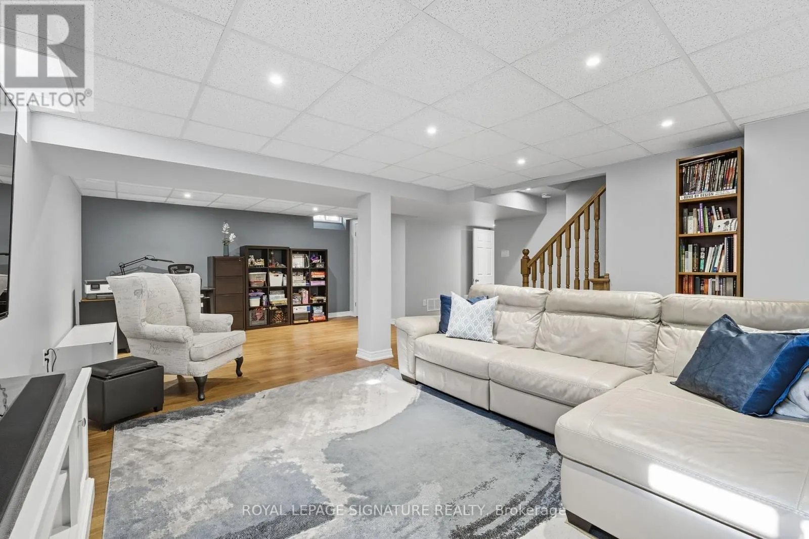 2105 NEWELL CRESCENT