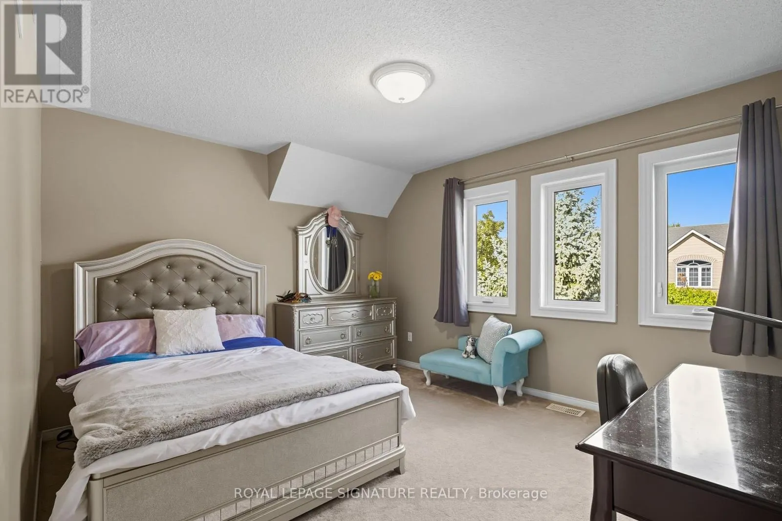 2105 NEWELL CRESCENT