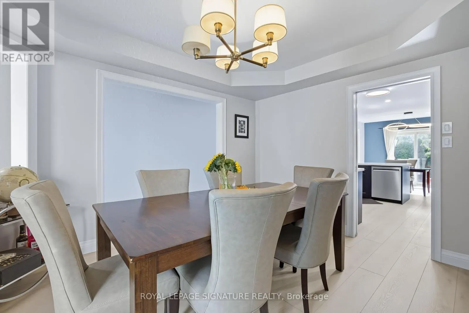 2105 NEWELL CRESCENT