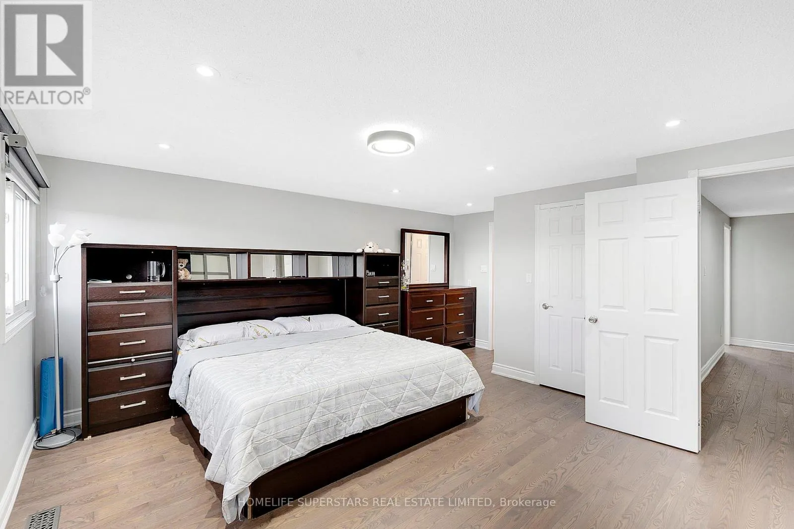 26 SONGSPARROW DRIVE