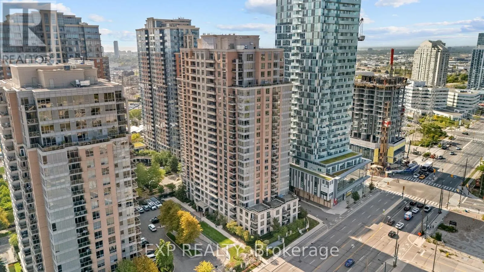 420 - 5233 DUNDAS STREET W