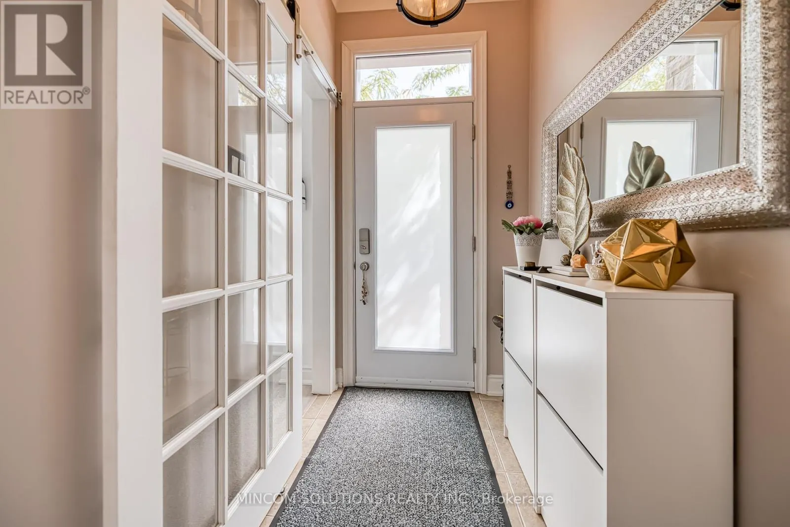 194 LAKESHORE ROAD W