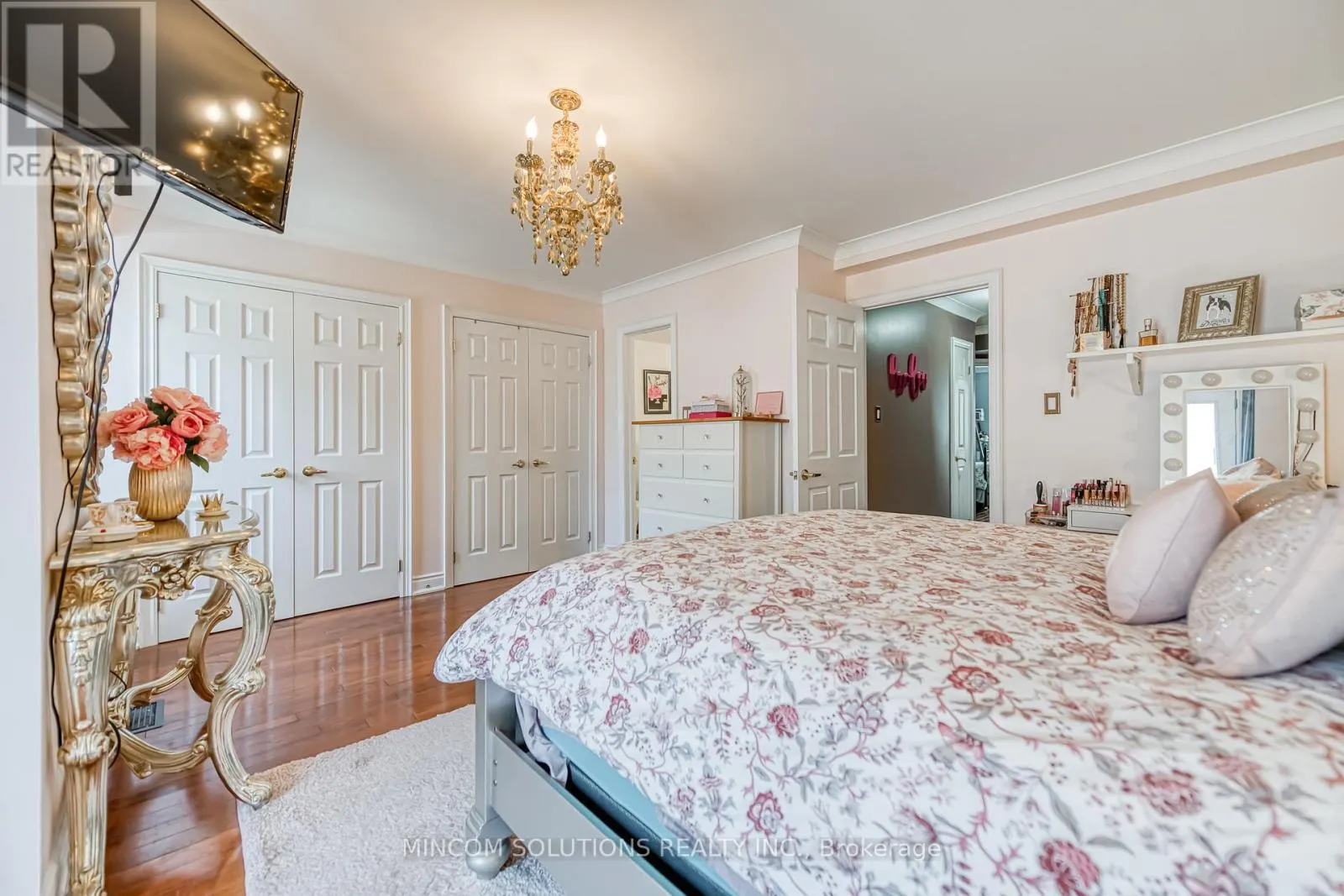 194 LAKESHORE ROAD W