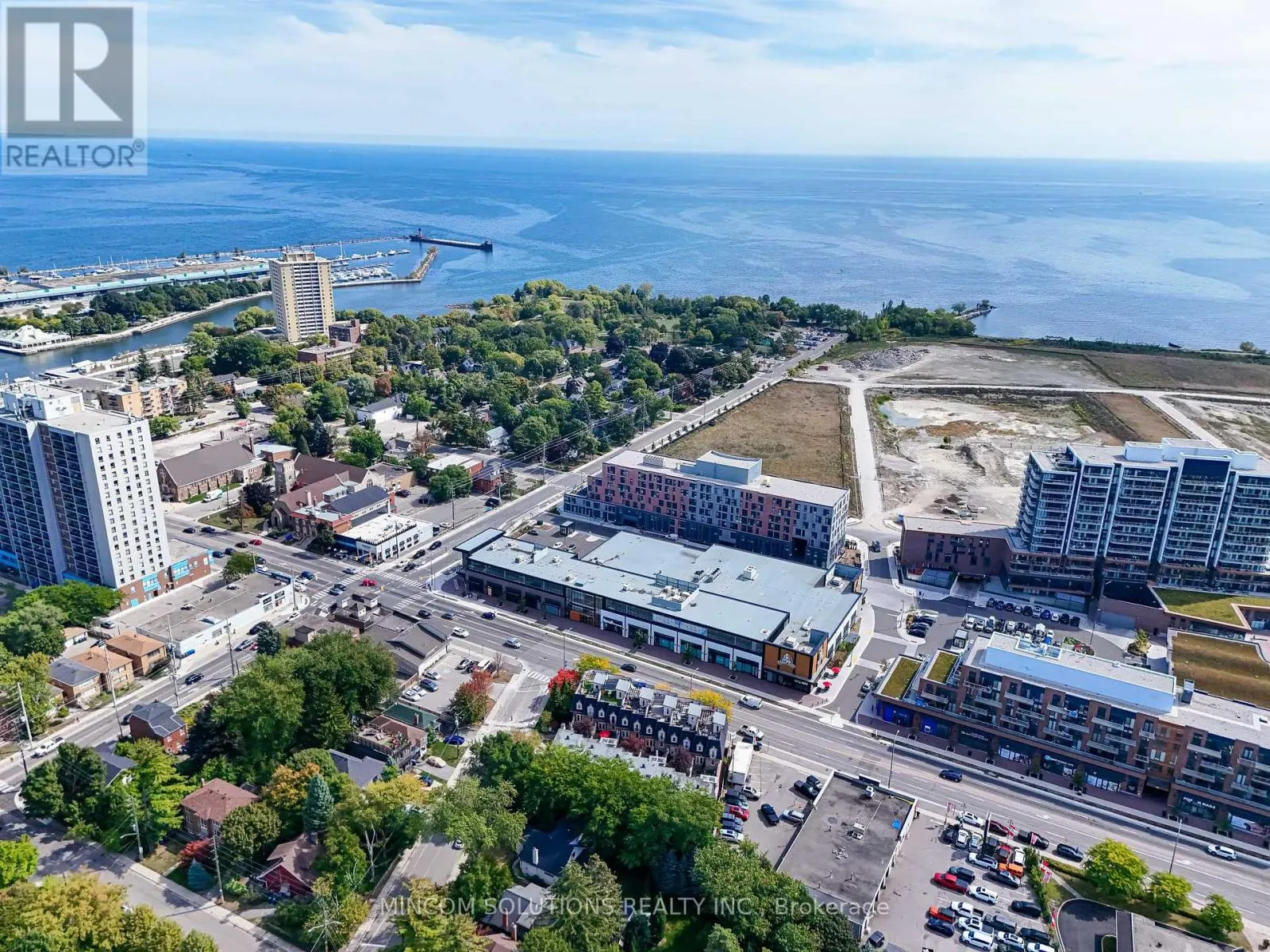 194 LAKESHORE ROAD W