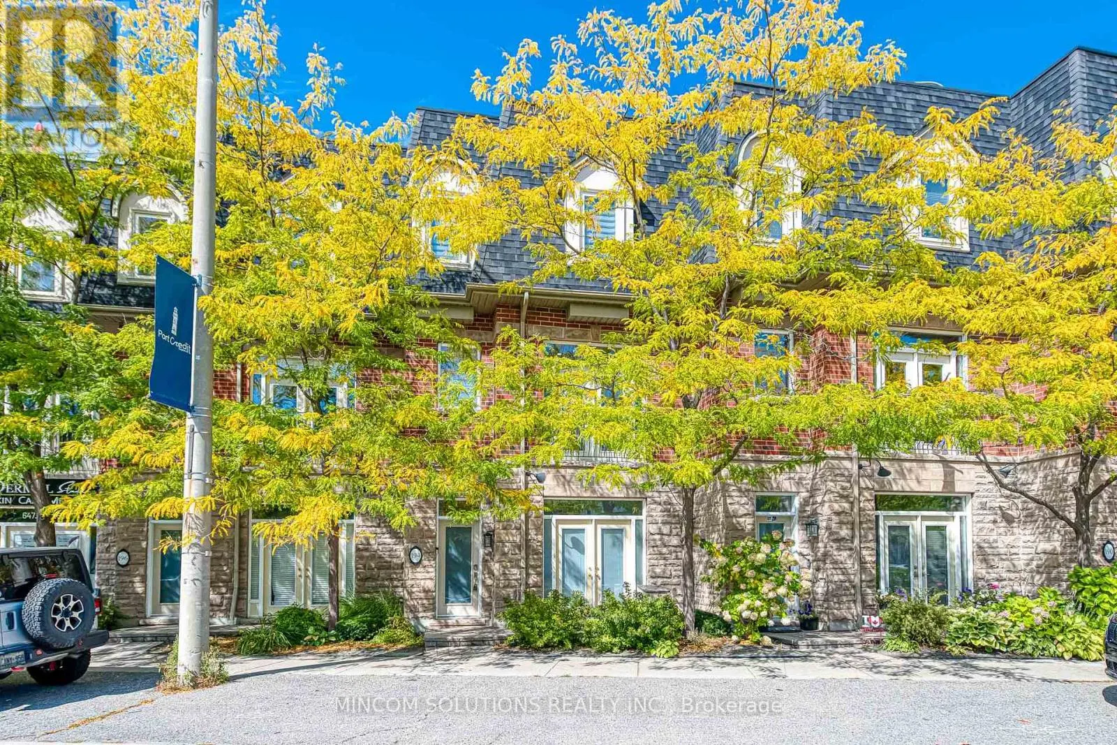 194 LAKESHORE ROAD W