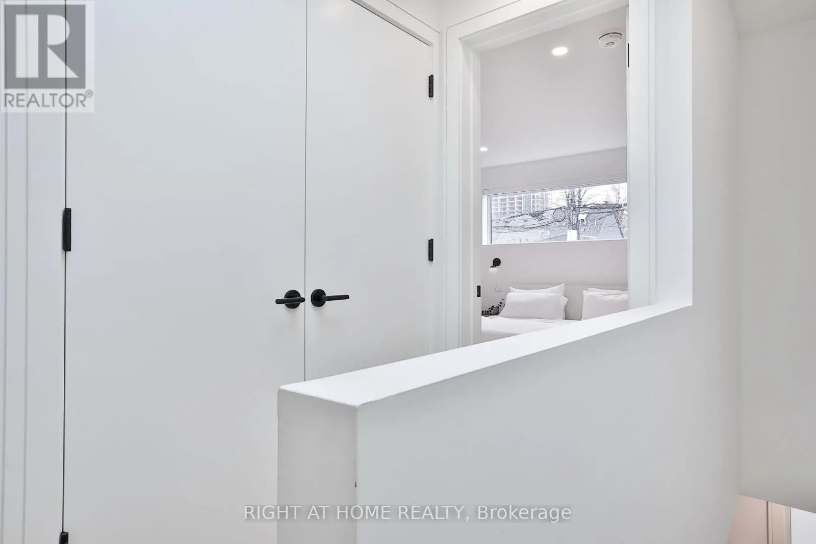 LANEWAY HOUSE - 28 SALEM AVENUE