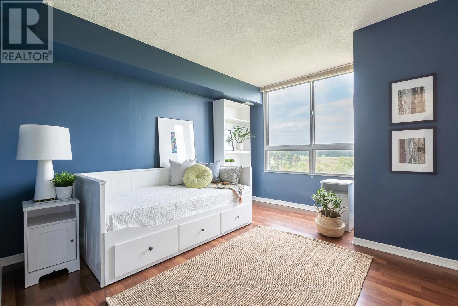 1014 - 1485 LAKESHORE ROAD E