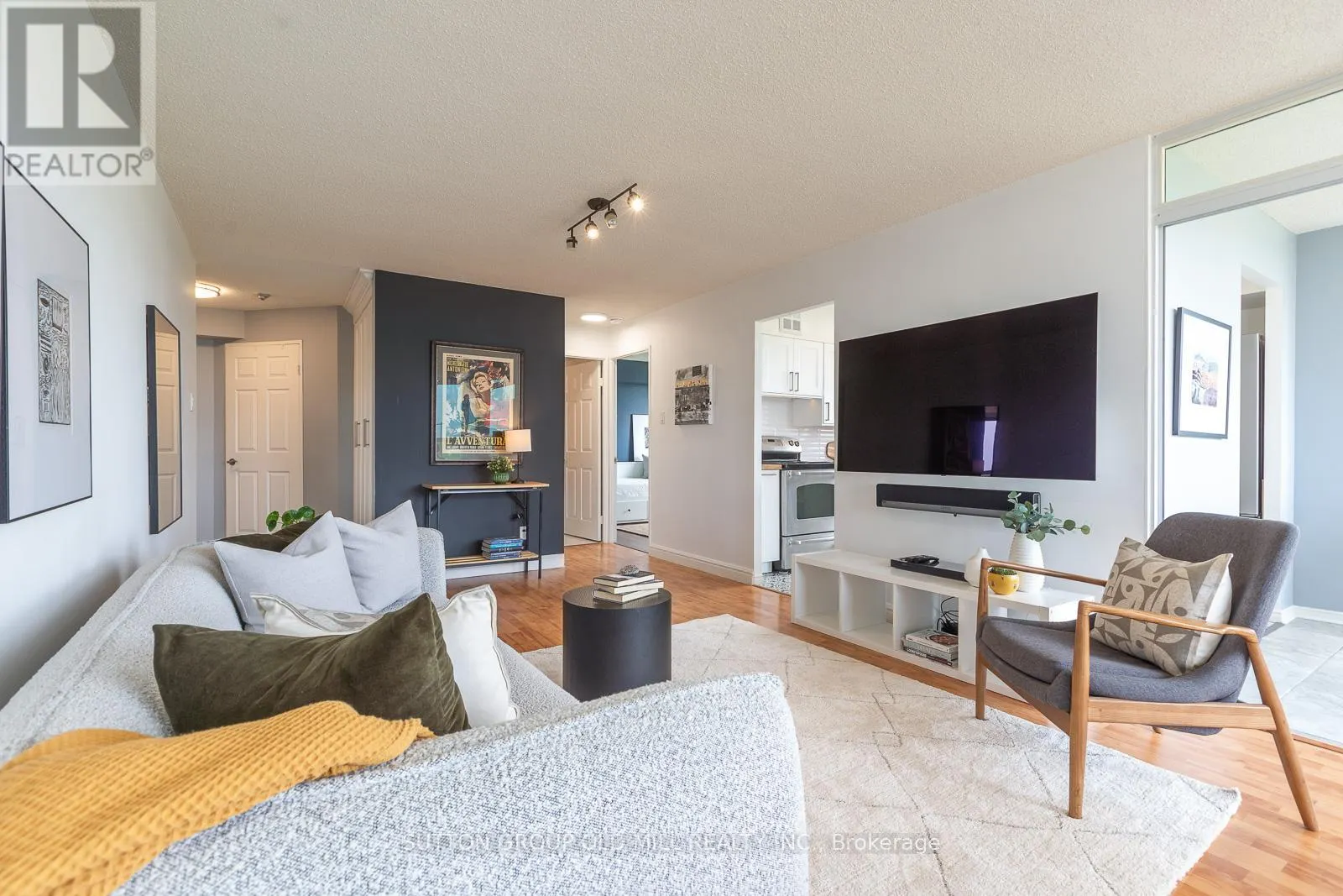 1014 - 1485 LAKESHORE ROAD E