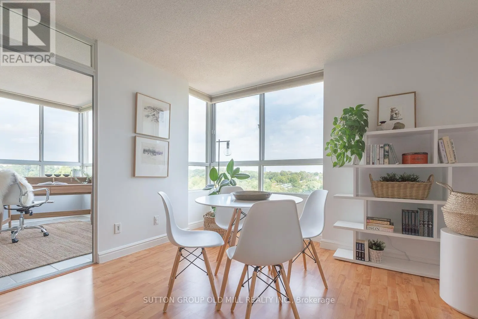 1014 - 1485 LAKESHORE ROAD E