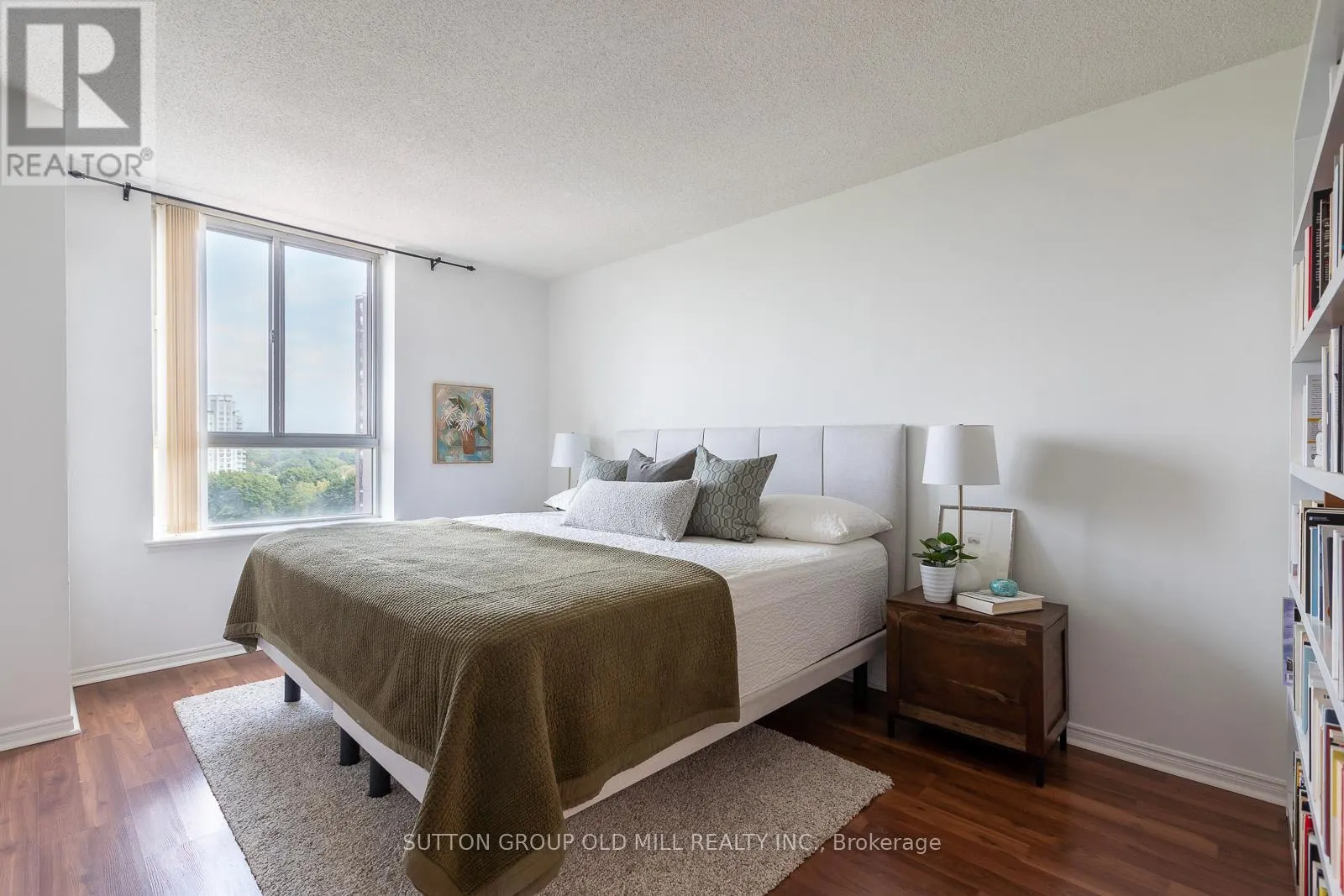 1014 - 1485 LAKESHORE ROAD E