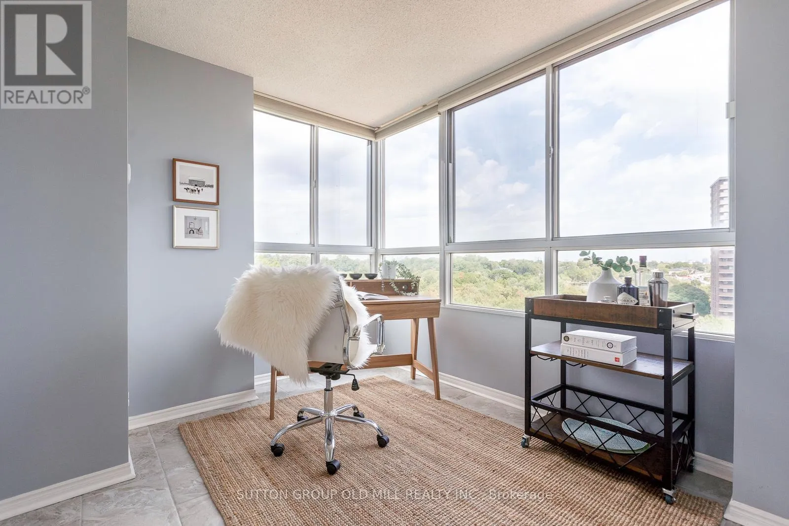 1014 - 1485 LAKESHORE ROAD E