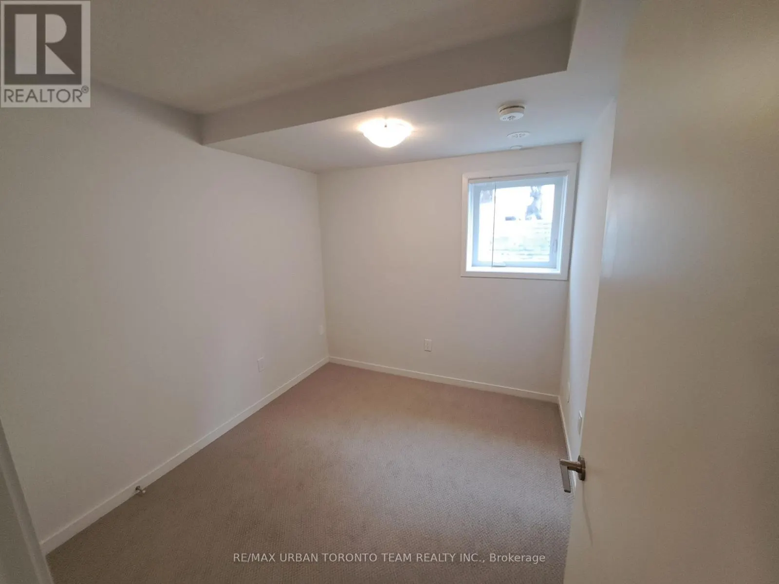 77 - 10 WILLIAM JACKSON WAY