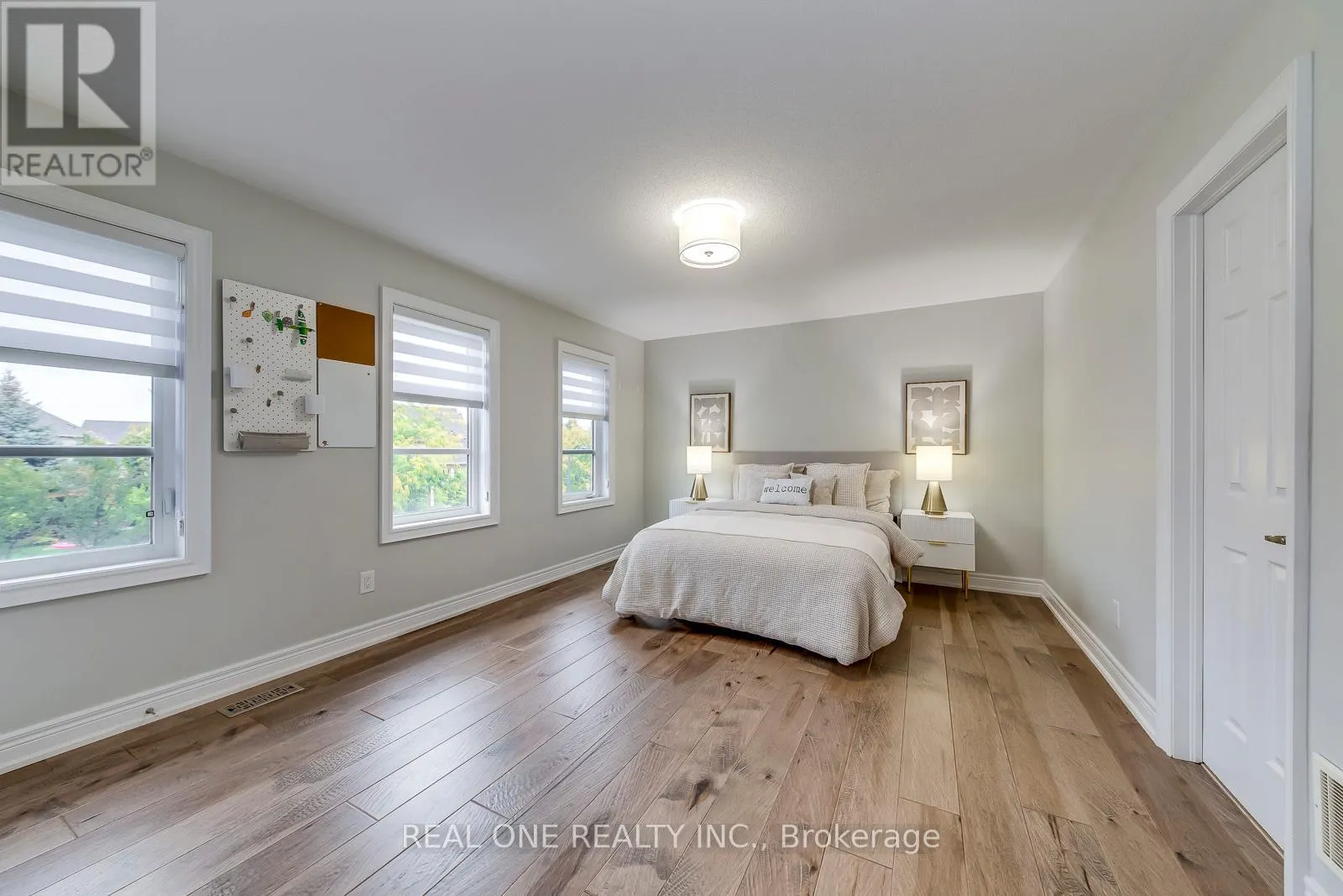 2336 THRUXTON DRIVE