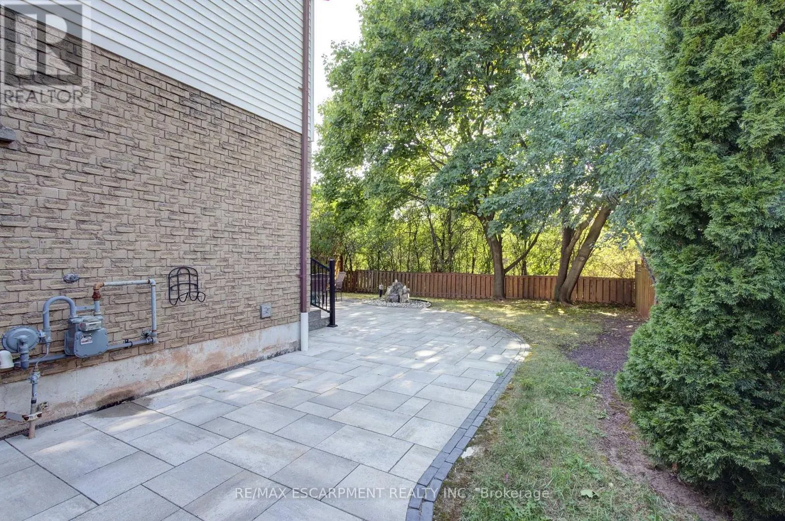 214 ROSS LANE