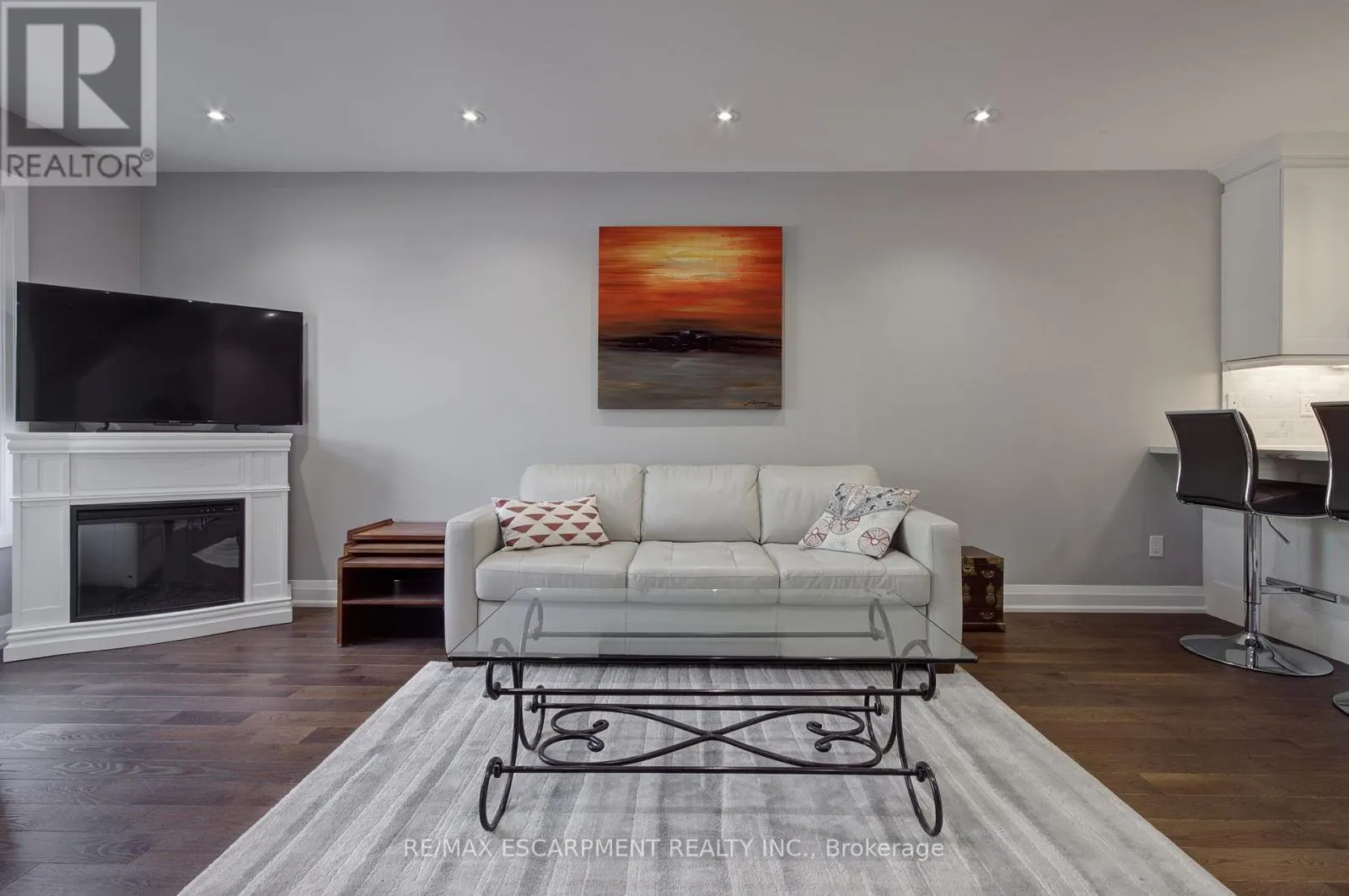 214 ROSS LANE